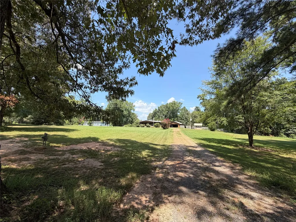 1398 Linton Road Benton LA 71006