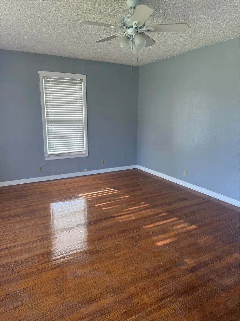 501 Needham Coleman TX 76834