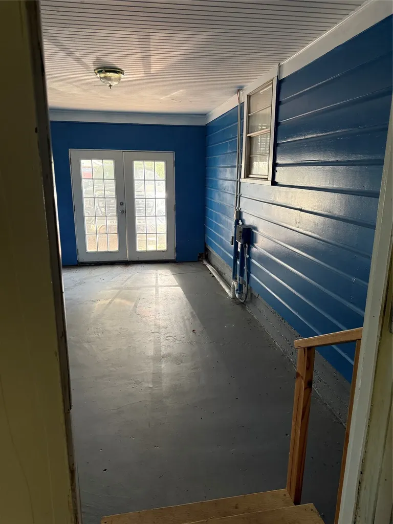 501 Needham Coleman TX 76834