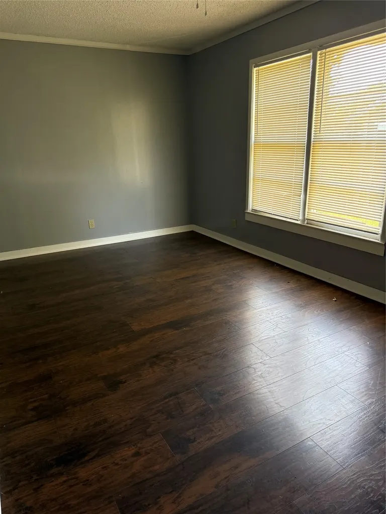 501 Needham Coleman TX 76834