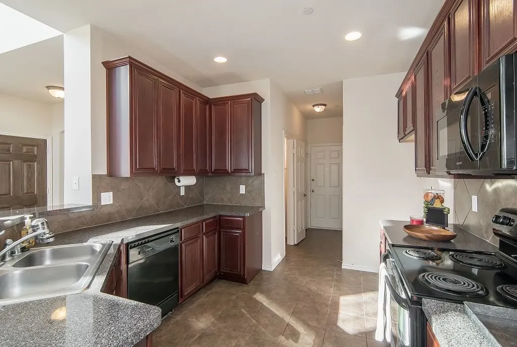 8740 Bigelow Drive Plano TX 75024