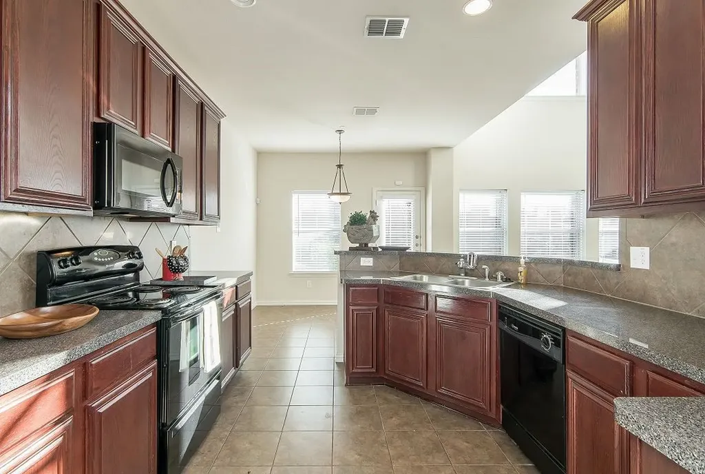 8740 Bigelow Drive Plano TX 75024
