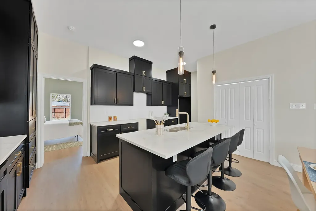 819 Stamps Avenue Fort Worth TX 76114