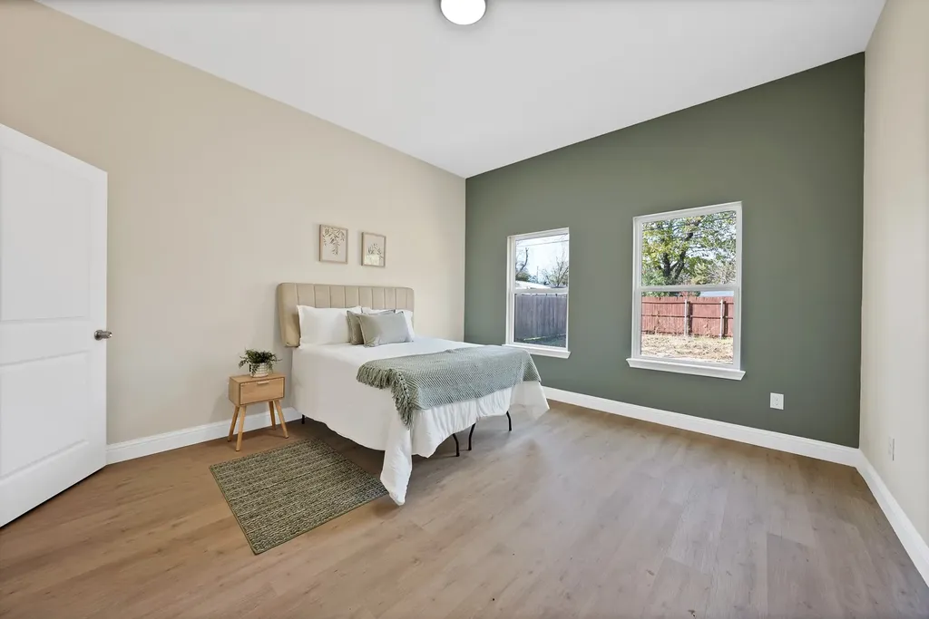 819 Stamps Avenue Fort Worth TX 76114