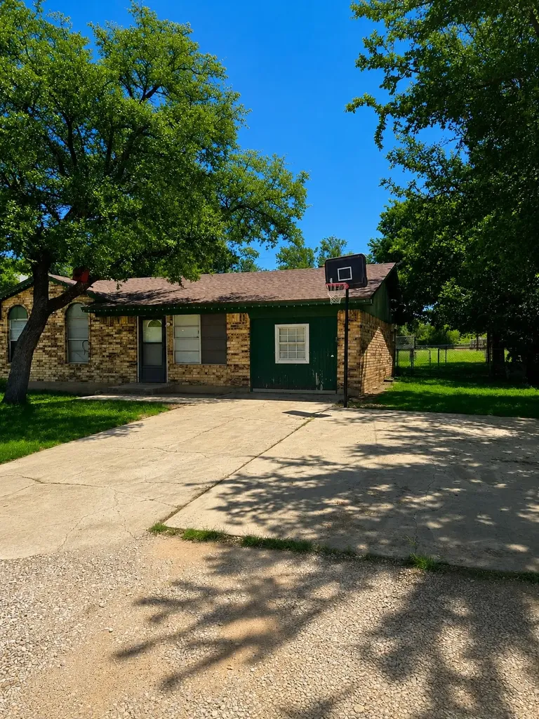 8018 County Road 564 Brownwood TX 76801