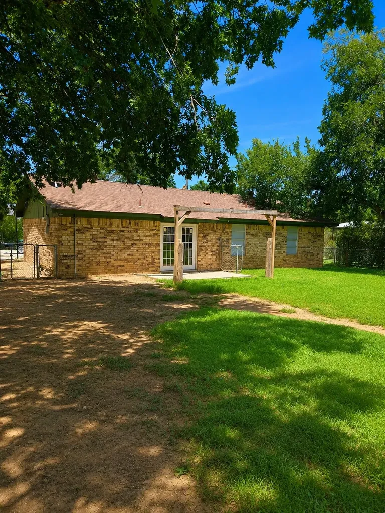 8018 County Road 564 Brownwood TX 76801