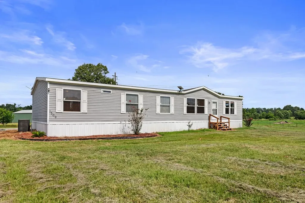 1509 County Road 3170 Quitman TX 75783