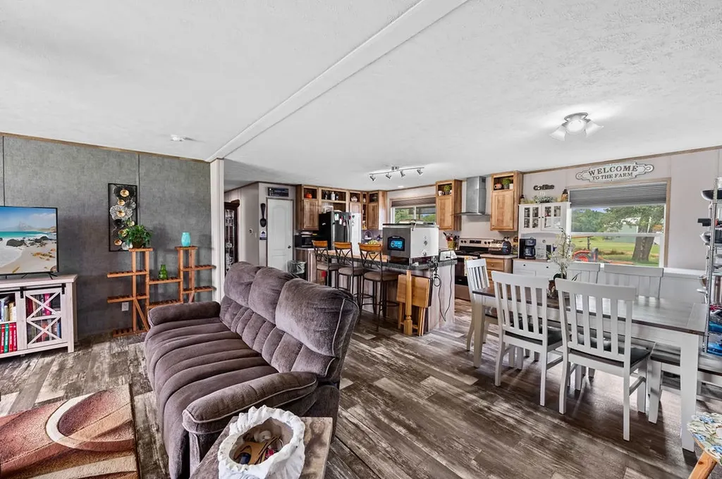 1509 County Road 3170 Quitman TX 75783