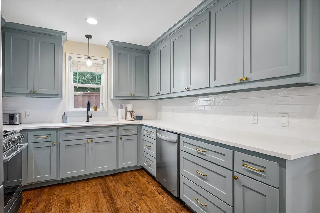 311 Paulus Avenue Dallas TX 75214