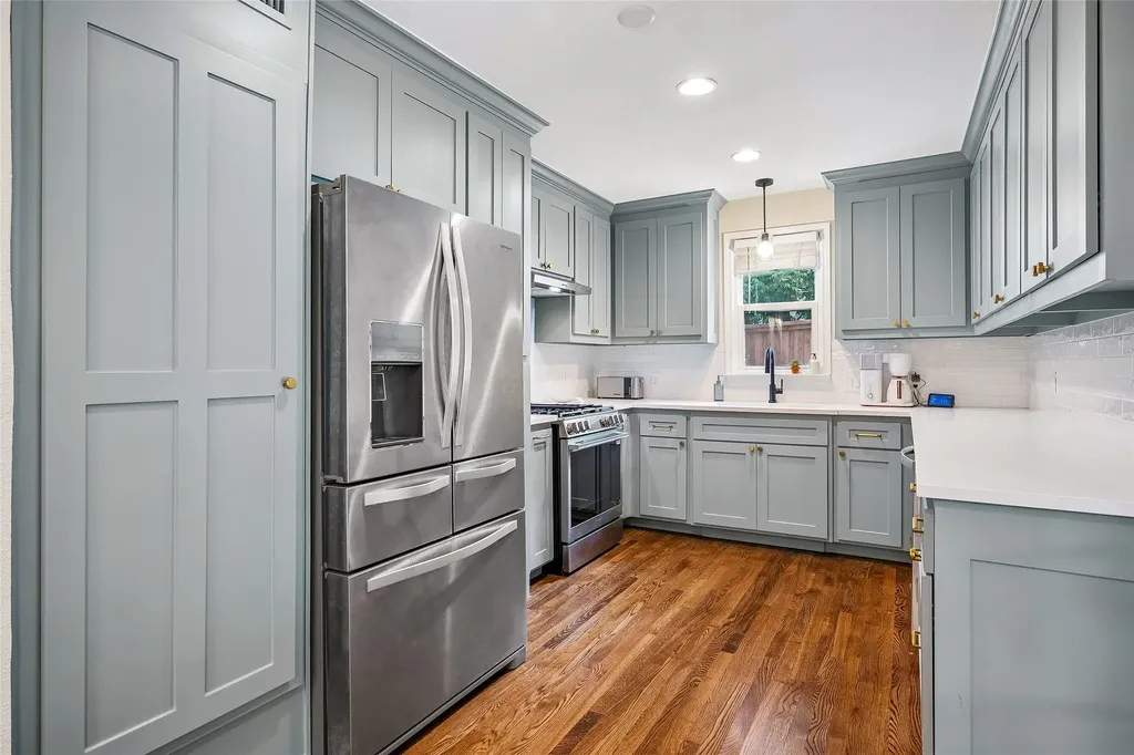 311 Paulus Avenue Dallas TX 75214