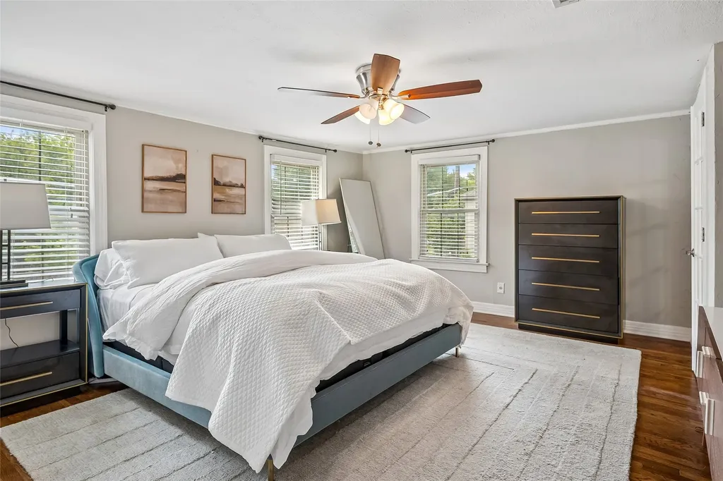 311 Paulus Avenue Dallas TX 75214