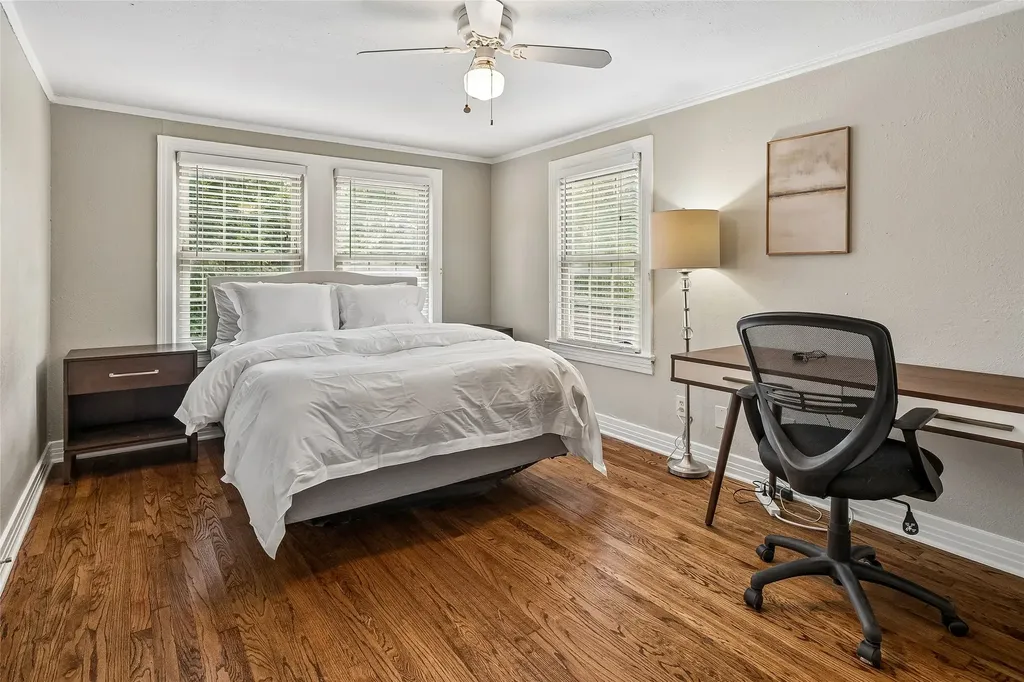 311 Paulus Avenue Dallas TX 75214