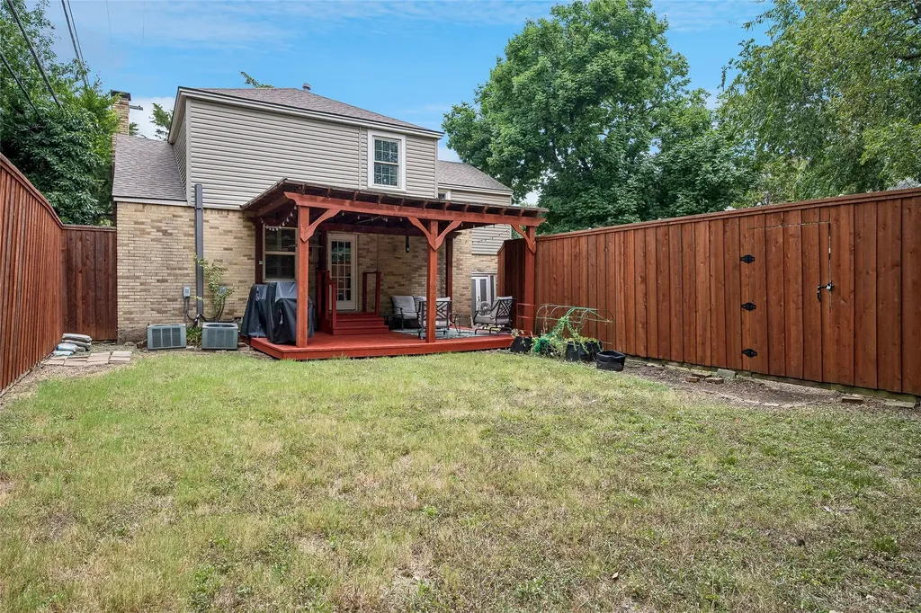 311 Paulus Avenue Dallas TX 75214