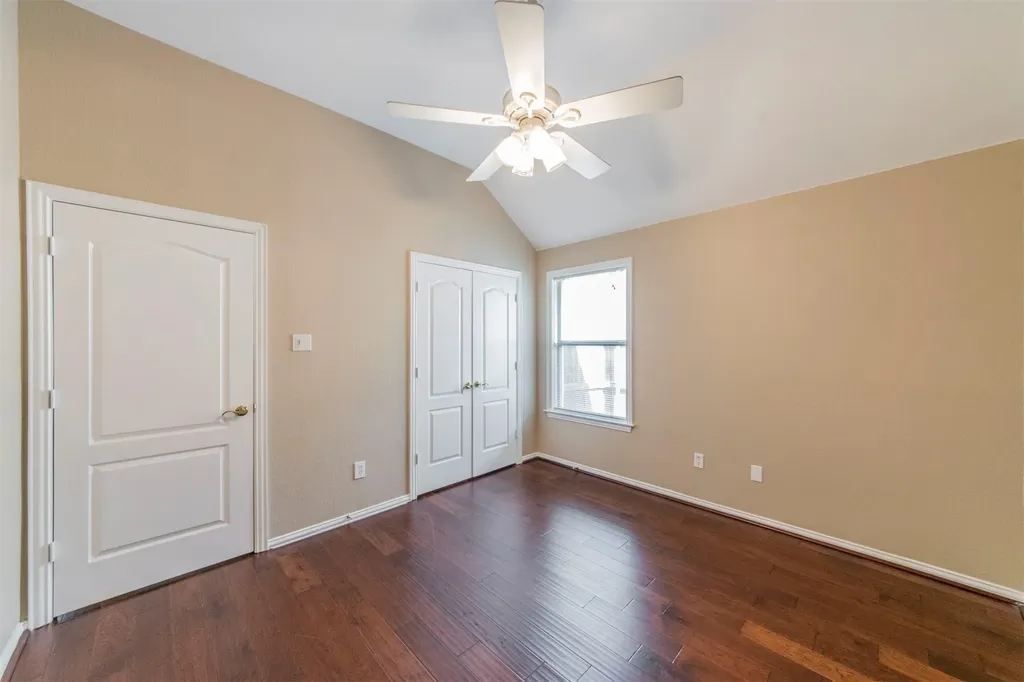 5212 Estrella Lane Benbrook TX 76126