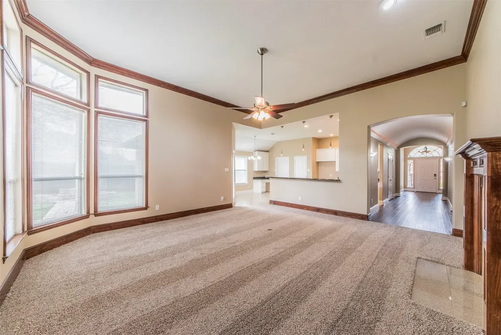 5212 Estrella Lane Benbrook TX 76126