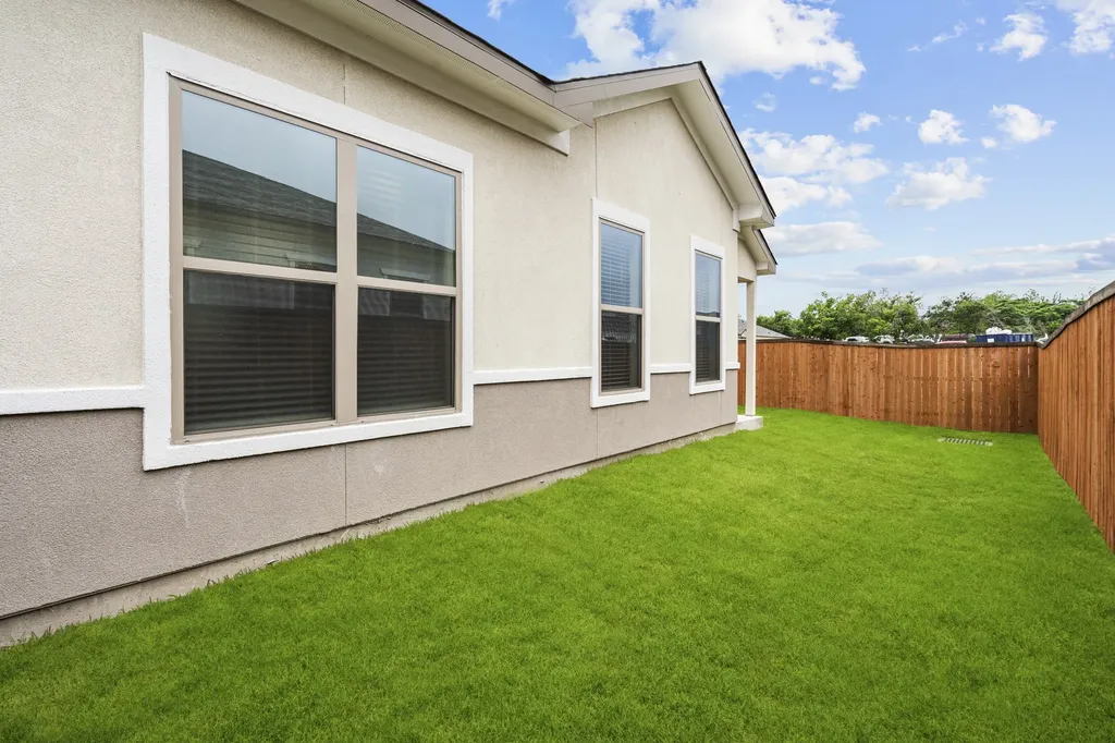 3283 Ganzer Road W Denton TX 76207