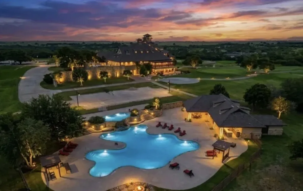 7129 Royal Birkdale Drive Cleburne TX 76033