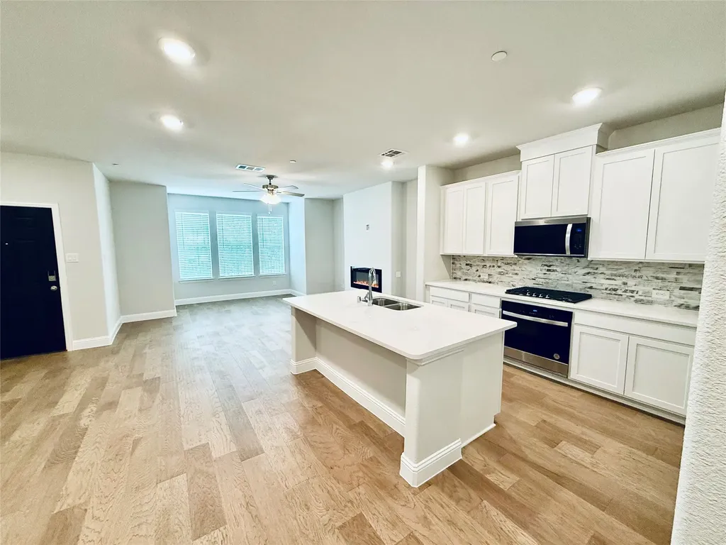 7925 Bayside Drive Rowlett TX 75088