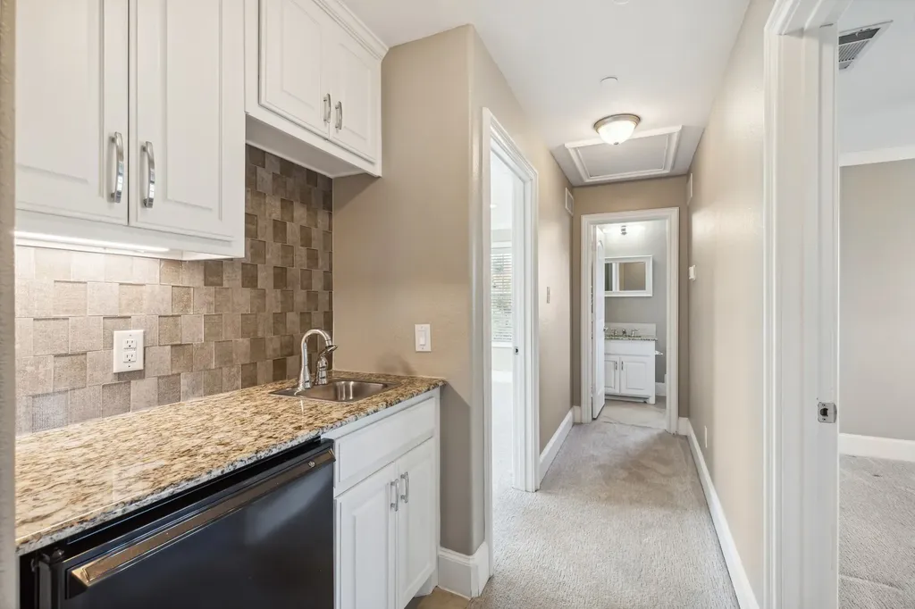 4120 Hawthorne Avenue Dallas TX 75219