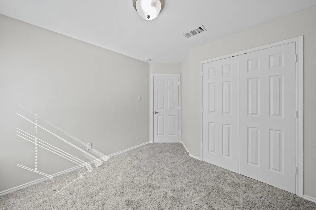 1216 Urban Drive Desoto TX 75115