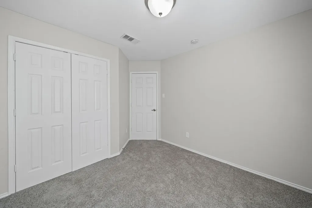 1216 Urban Drive Desoto TX 75115