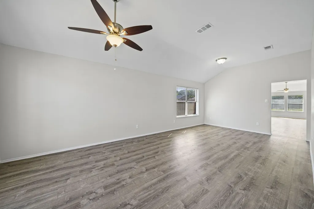 1216 Urban Drive Desoto TX 75115