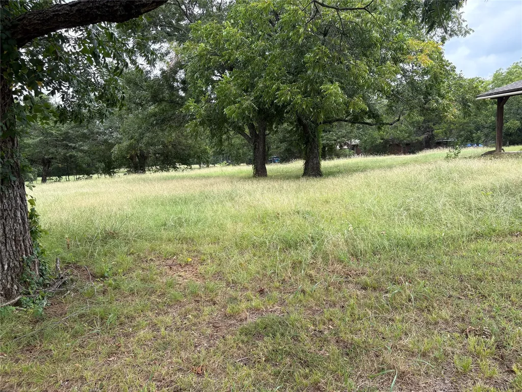 3576 N Fm 1752 Savoy TX 75479