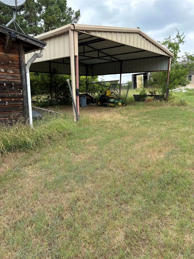 3576 N Fm 1752 Savoy TX 75479