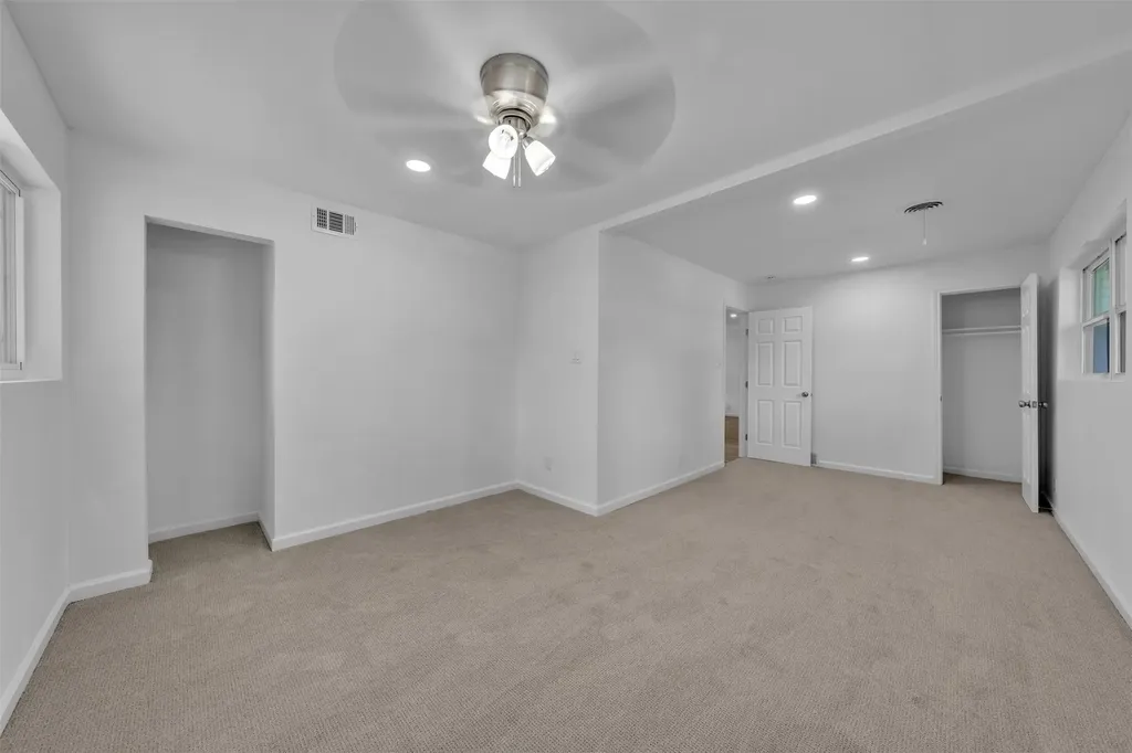 408 Simmons Drive Hurst TX 76053