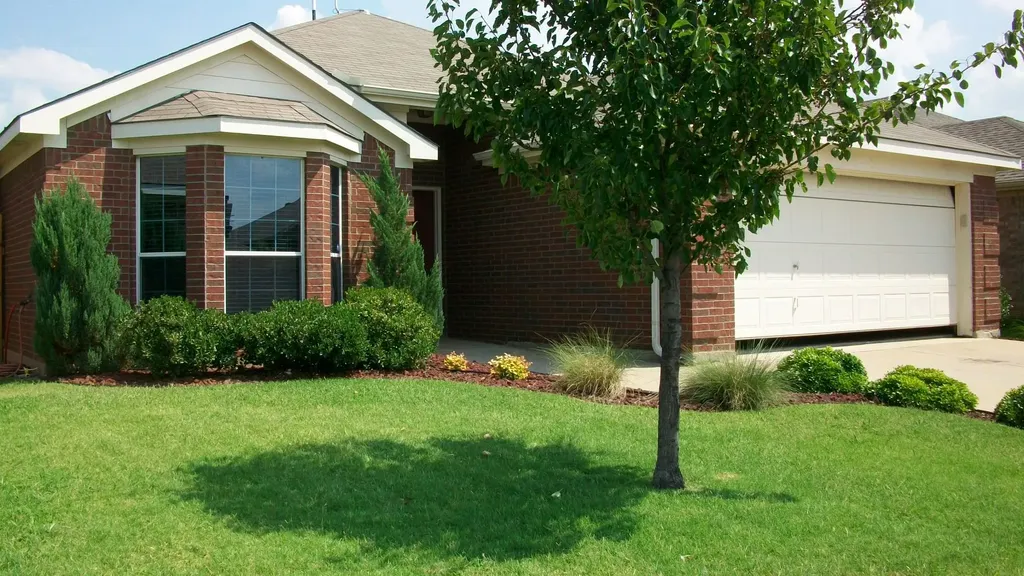 4708 Topaz Lane Granbury TX 76049