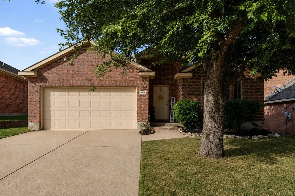 3608 Dove Lane Mesquite TX 75181