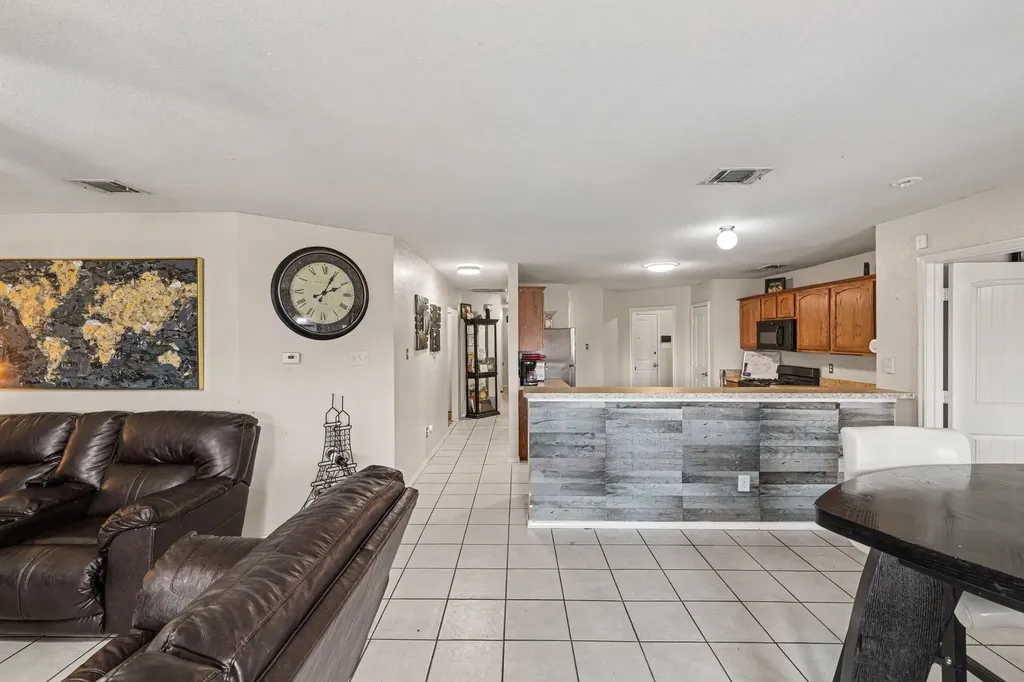 3608 Dove Lane Mesquite TX 75181