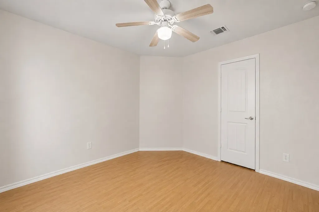 3608 Dove Lane Mesquite TX 75181