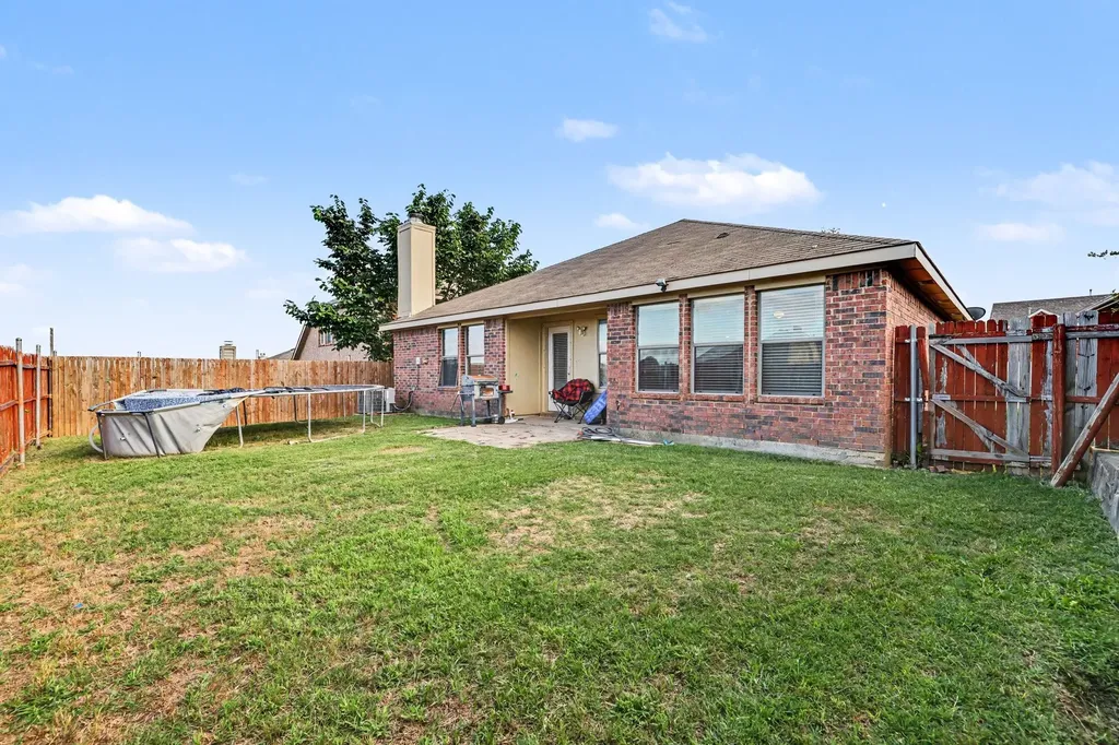 3608 Dove Lane Mesquite TX 75181