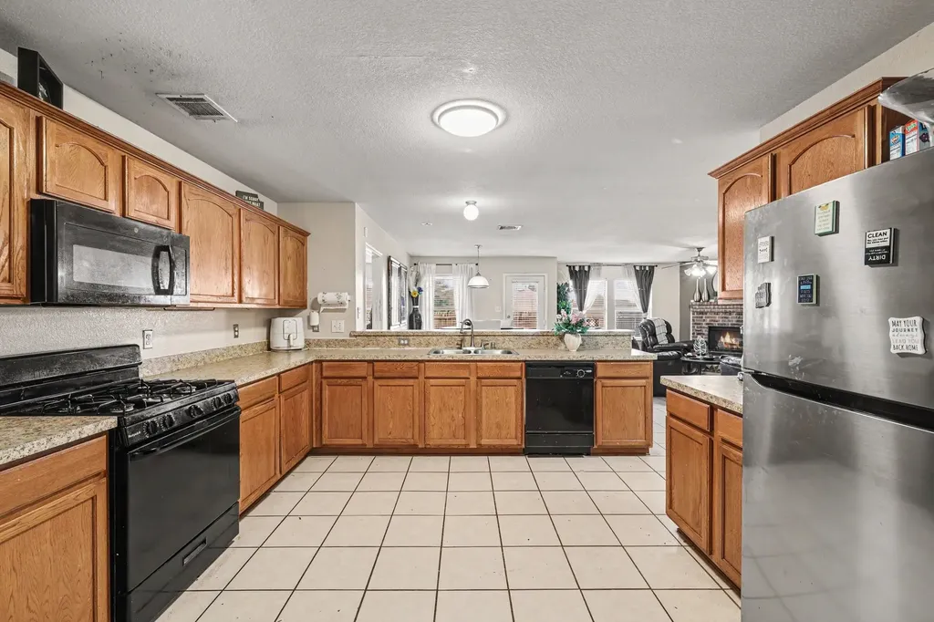 3608 Dove Lane Mesquite TX 75181
