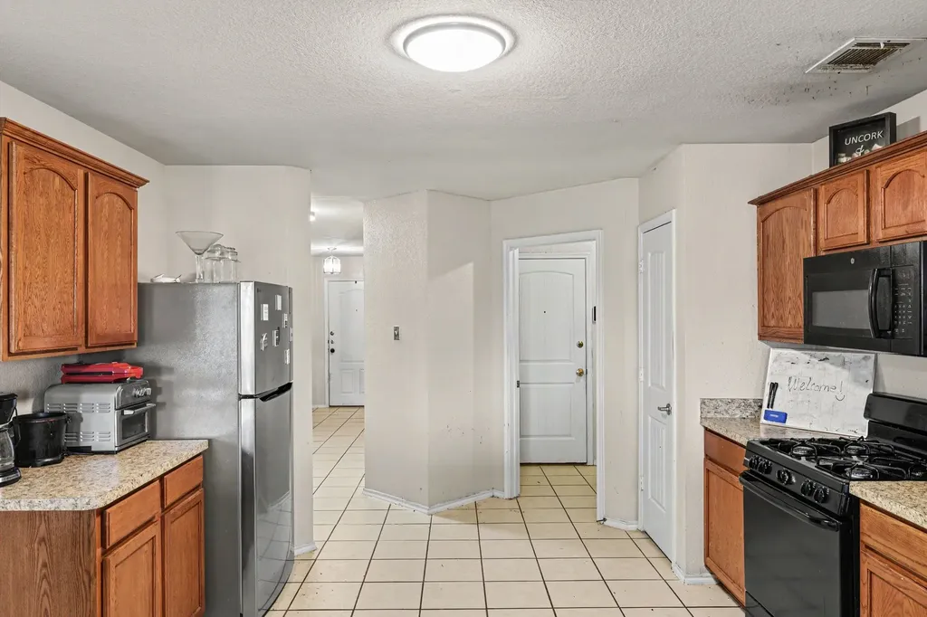 3608 Dove Lane Mesquite TX 75181