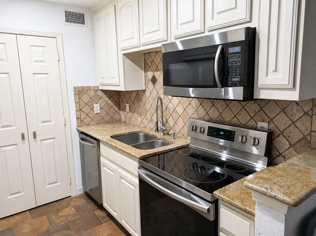 18333 Roehampton Drive Dallas TX 75252