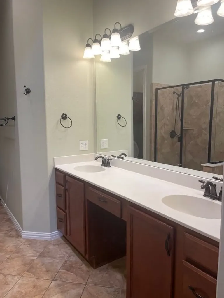 2444 Sunderland Lane Lewisville TX 75067