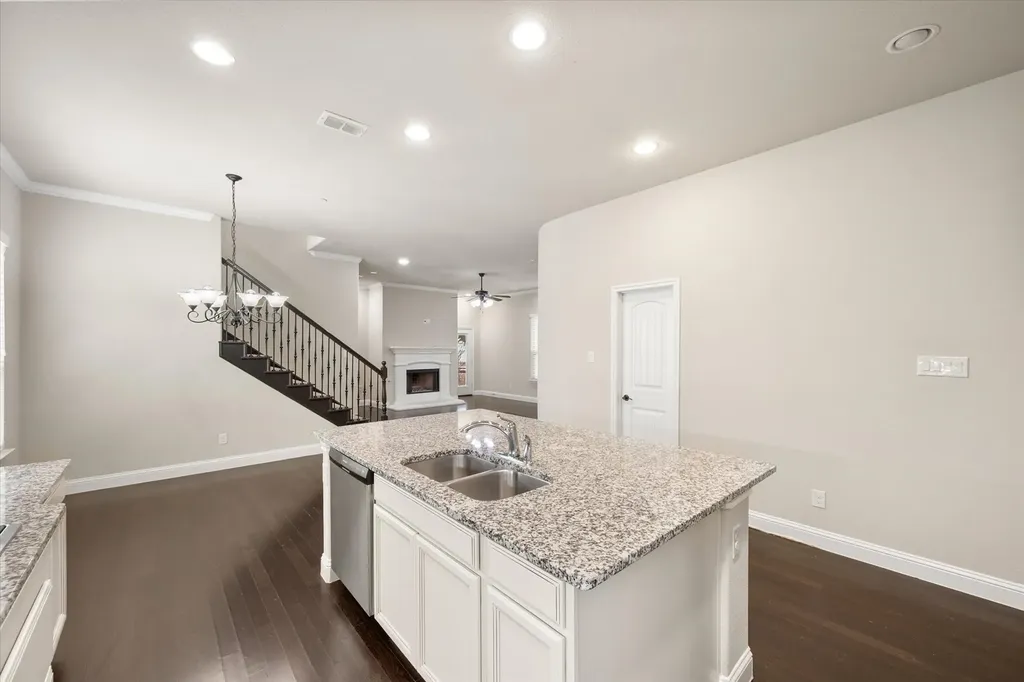 5145 Kentwood Drive Mckinney TX 75070