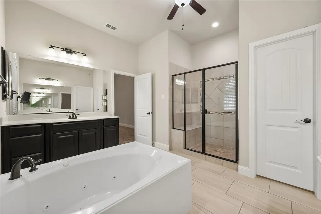 5145 Kentwood Drive Mckinney TX 75070