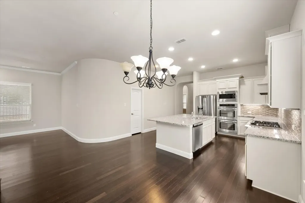 5145 Kentwood Drive Mckinney TX 75070