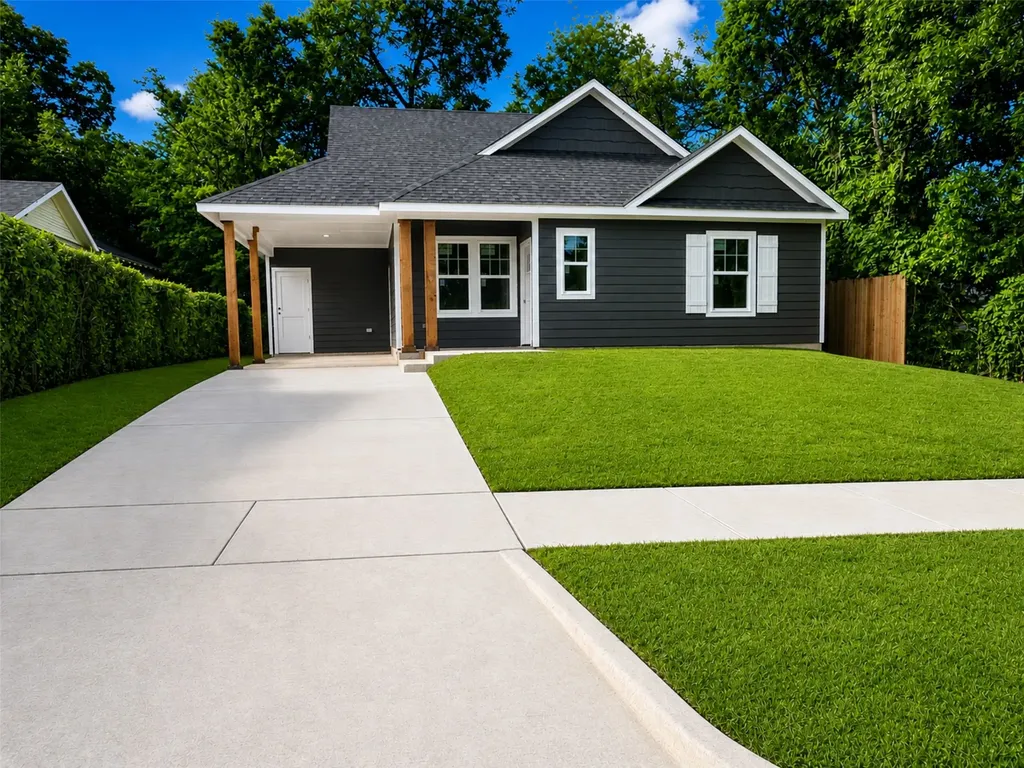 605 W Walker Street Denison TX 75020
