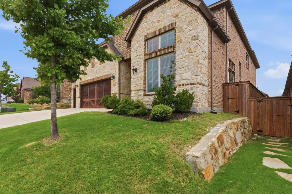 10322 Trail Ridge Drive Fort Worth TX 76126