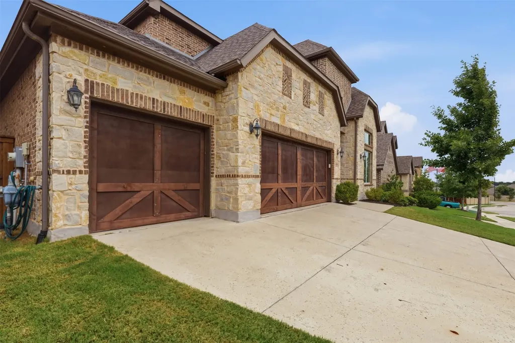 10322 Trail Ridge Drive Fort Worth TX 76126