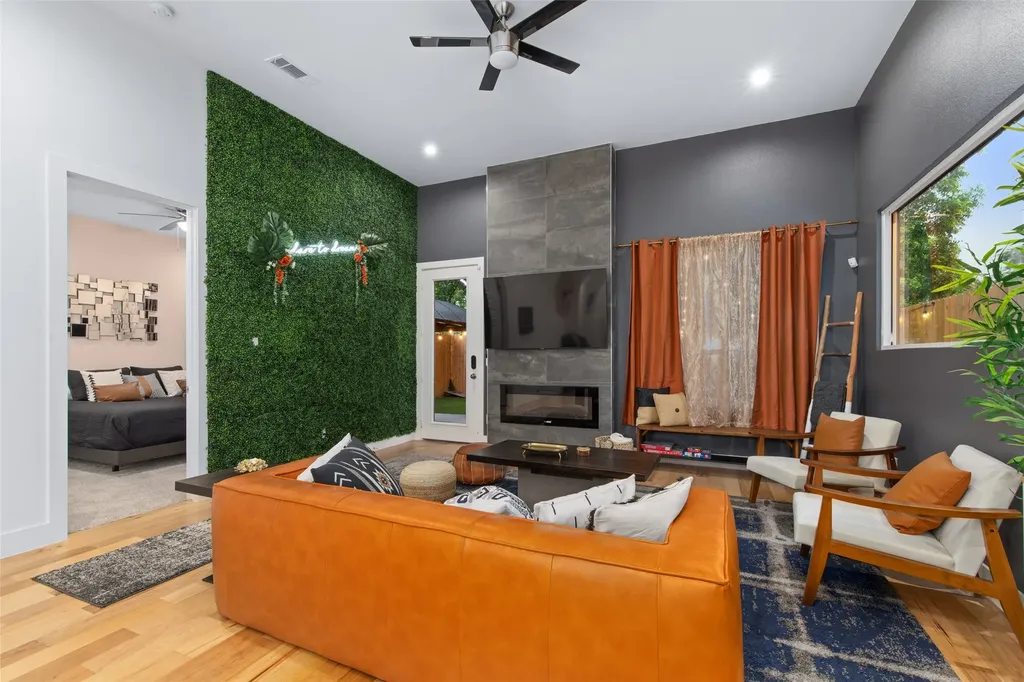 3615 Mcbroom Street Dallas TX 75212