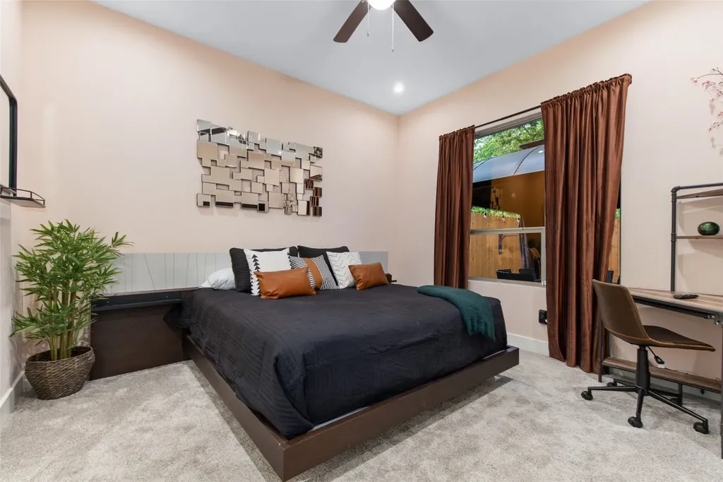 3615 Mcbroom Street Dallas TX 75212