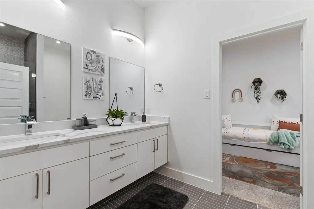 3615 Mcbroom Street Dallas TX 75212