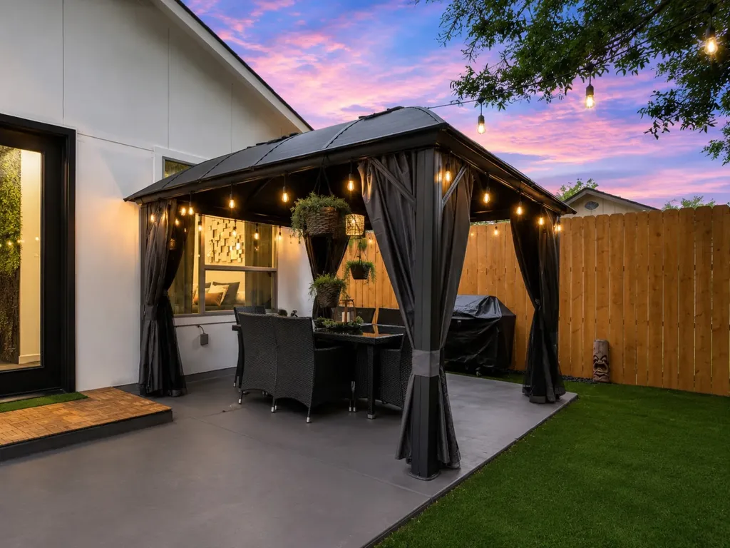 3615 Mcbroom Street Dallas TX 75212