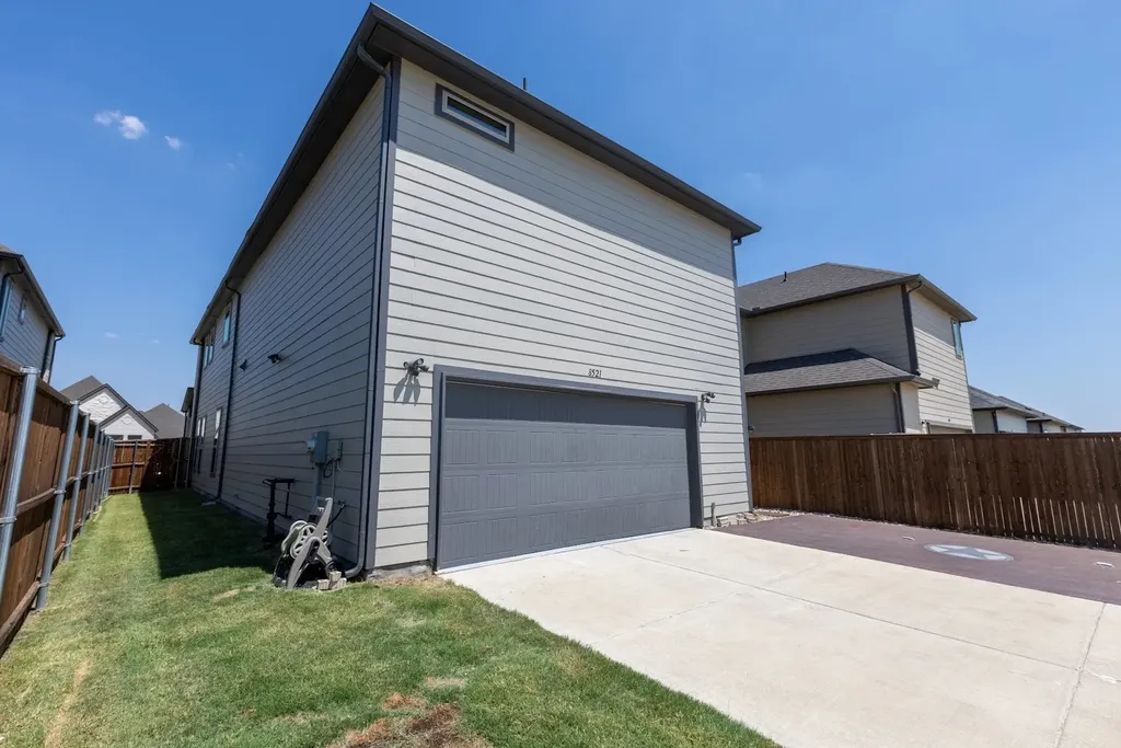 8521 Ottowa Ridge Frisco TX 75034