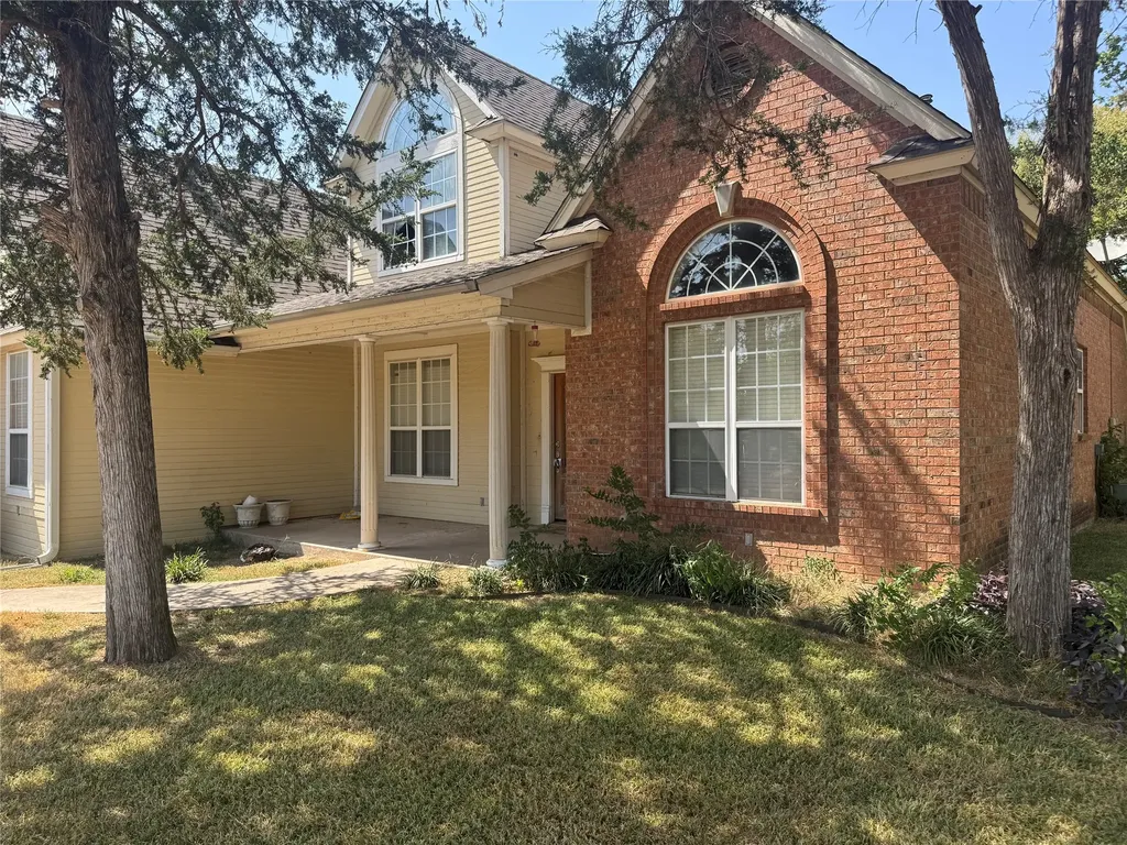 201 E Collom Street Decatur TX 76234